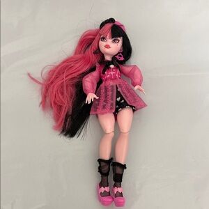 Monster High Draculaura G3 Reboot Mattel 2022 Generation 3